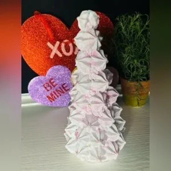 Valentine Pink Meringue Tree Decor Handmade Style Whimsical Sweet Treat NWT - Picture 4 of 5